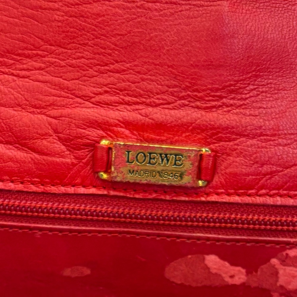 Loewe Red Leather Shoulder Bag Structured Vintage Gold Hardware Statement - Picture 11 of 13